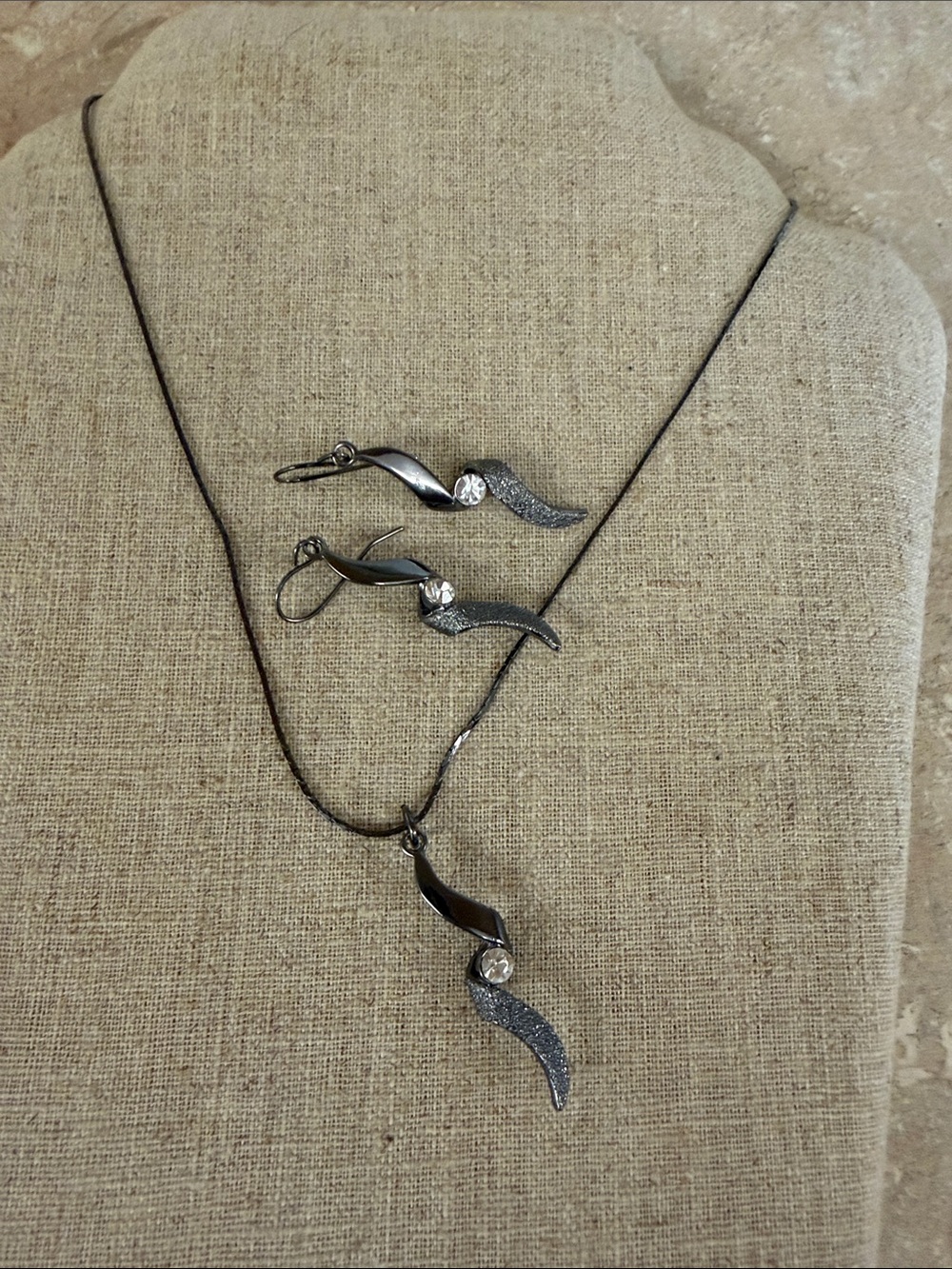 Women's Black Rhodium Wave Pendant Necklace and Earring Set Costume Jewelry